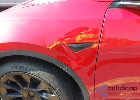 2021 Tesla Model Y Long Range Dual Motor All-Wheel Drive from USA, damaged, VIN 5YJYGDEE5MF102850